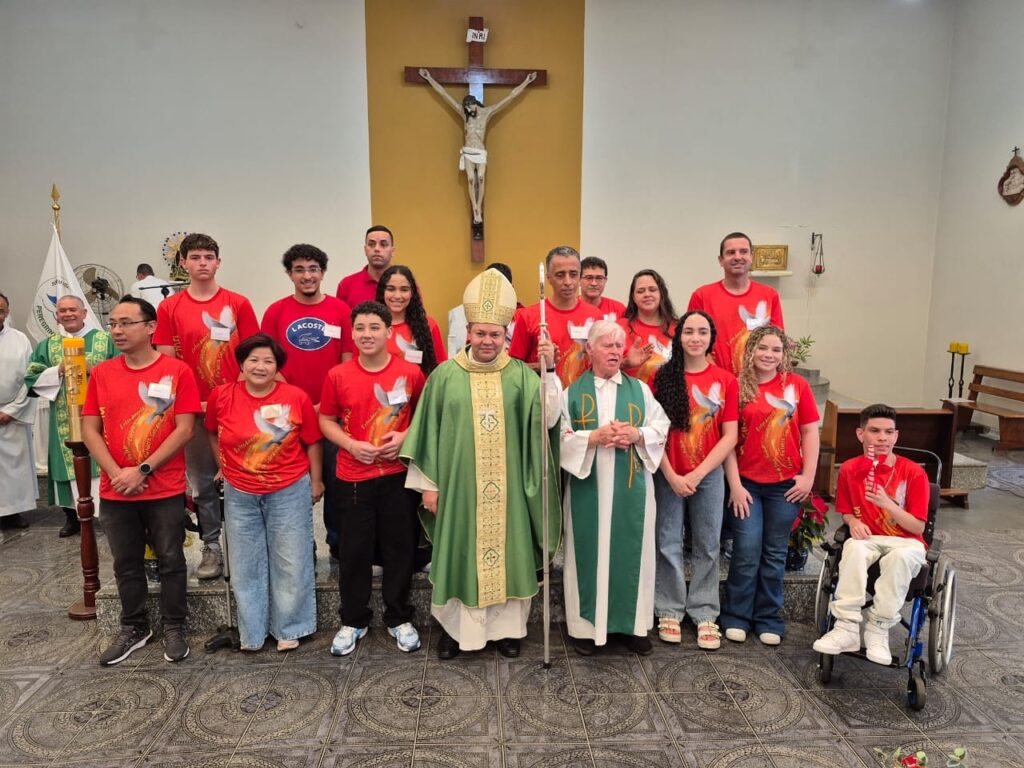 Dom Cícero preside missas com Crismas em 3 paróquias da Região Belém - Jornal O São Paulo