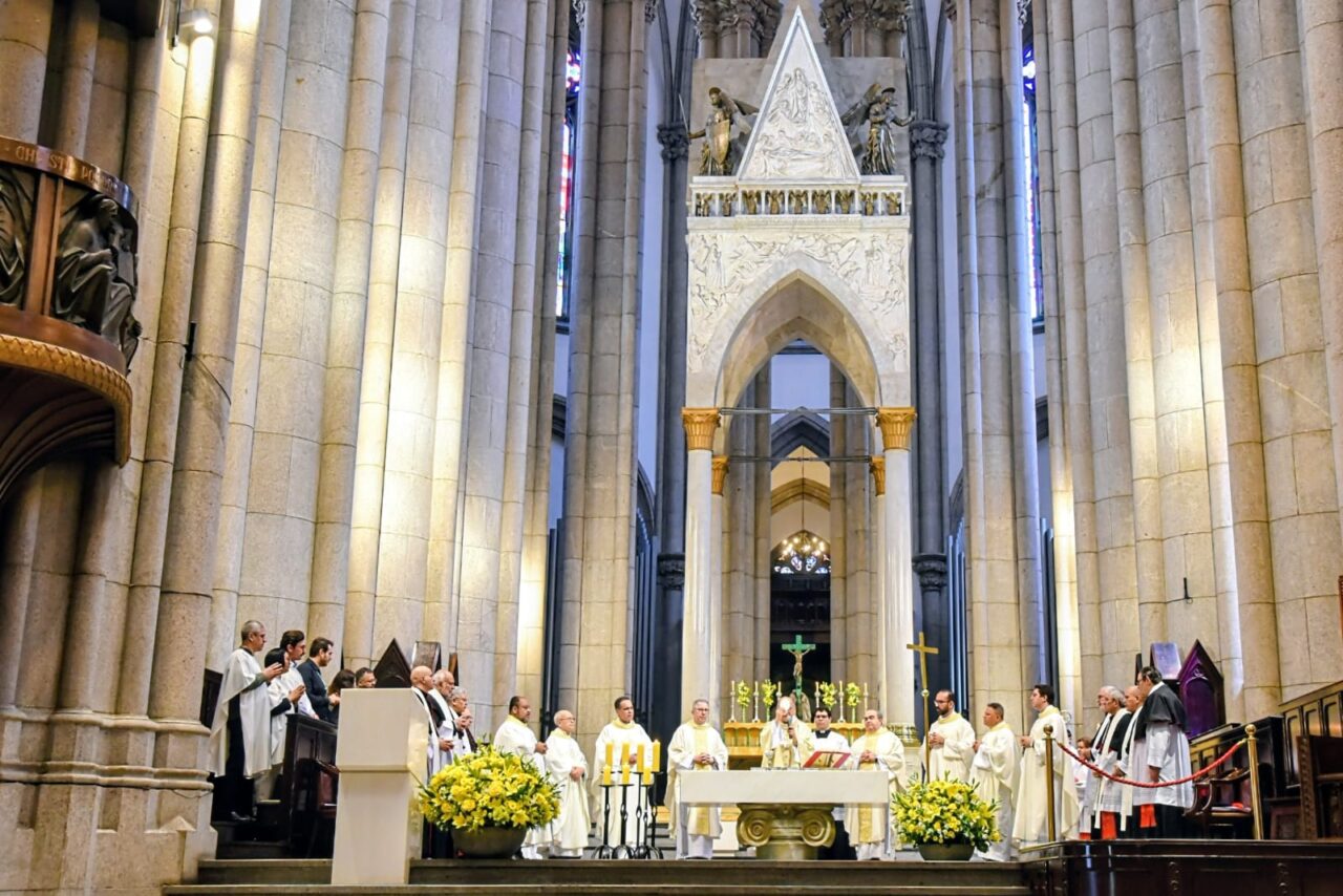 Em missa, são celebrados os 71 anos de dedicação da Catedral da Sé - Jornal O São Paulo
