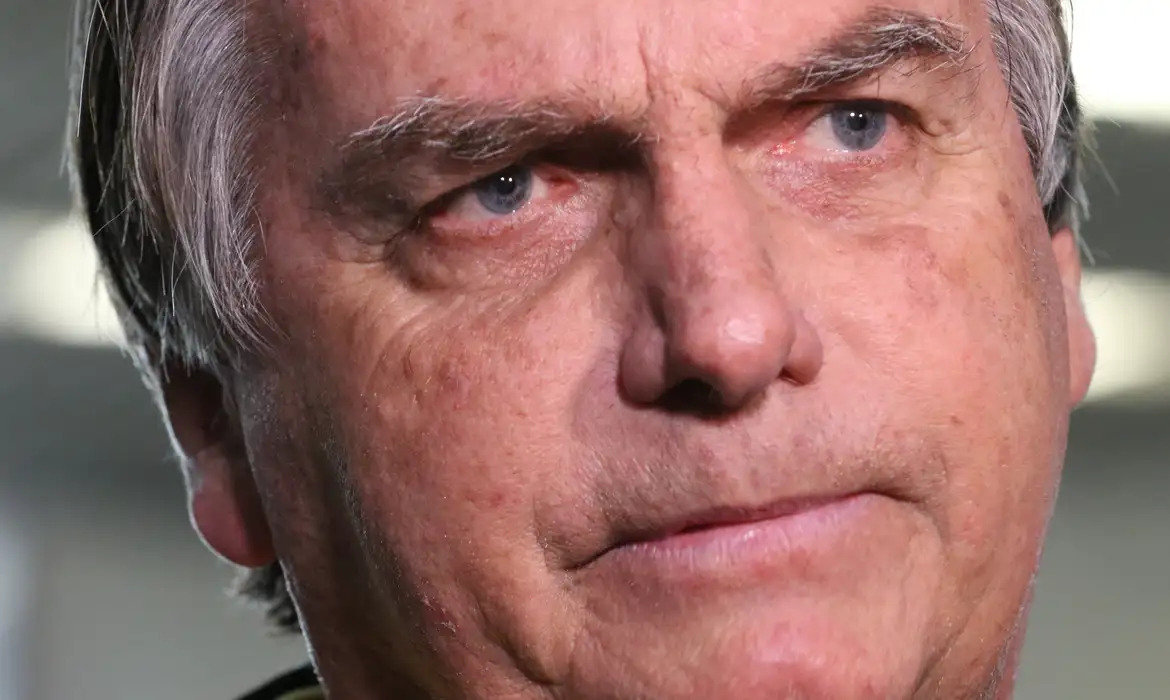 Ex-presidente Jair Bolsonaro é condenado a 27 anos de prisão - Jornal O São Paulo