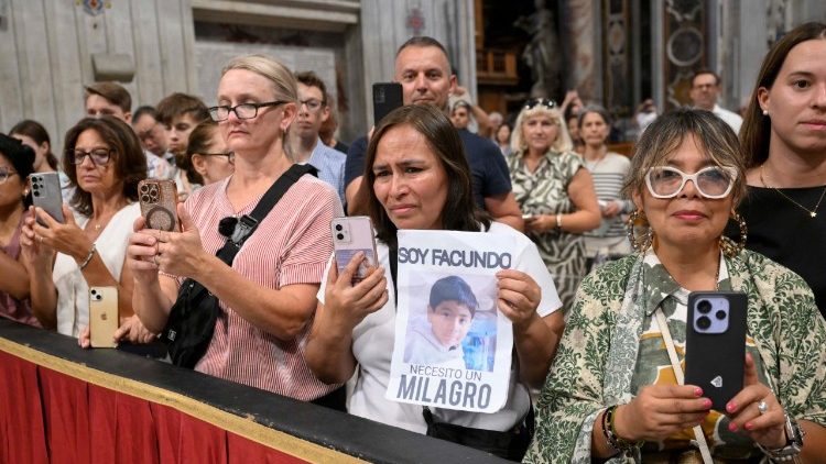 O Papa: consolação é mostrar que a paz é possível. Ouvir o grito dos inocentes - Jornal O São Paulo