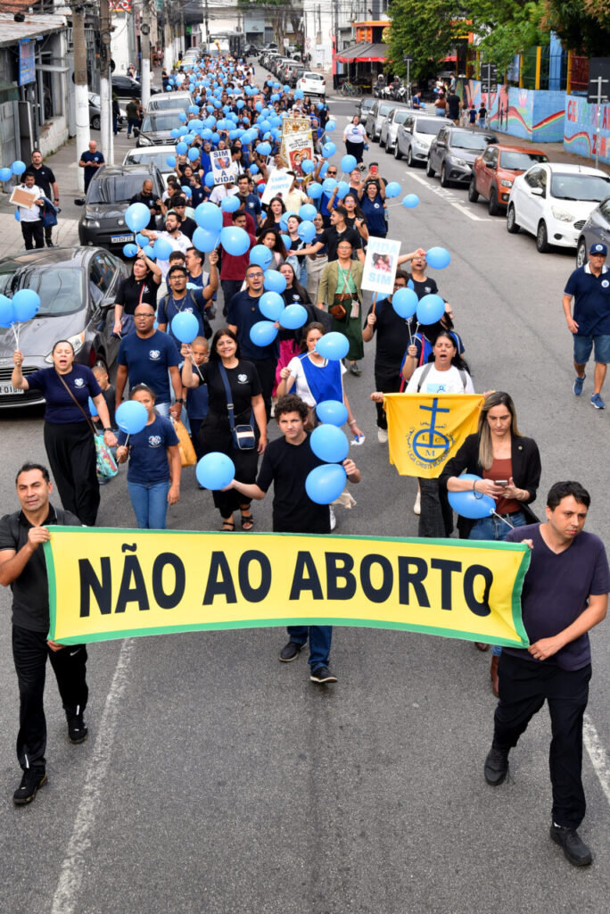 A vida em risco: ministro Barroso, do STF, vota pela descriminalização do aborto - Jornal O São Paulo
