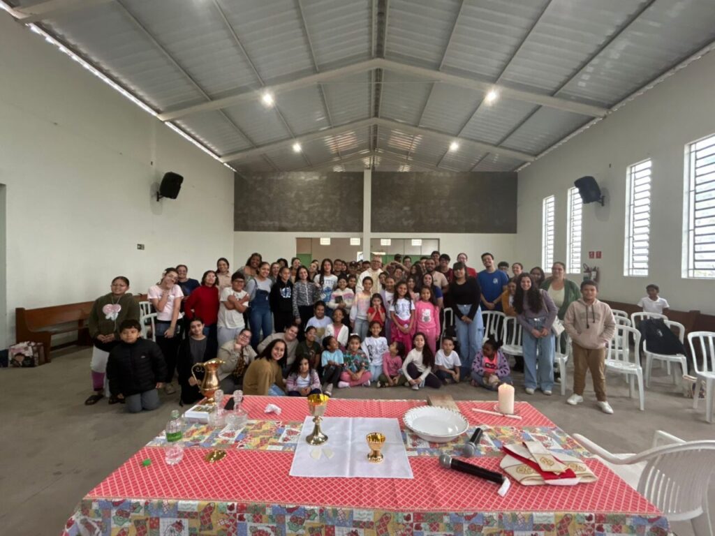 Dom Carlos Silva faz visita pastoral à Paróquia São Judas Tadeu - Jornal O São Paulo
