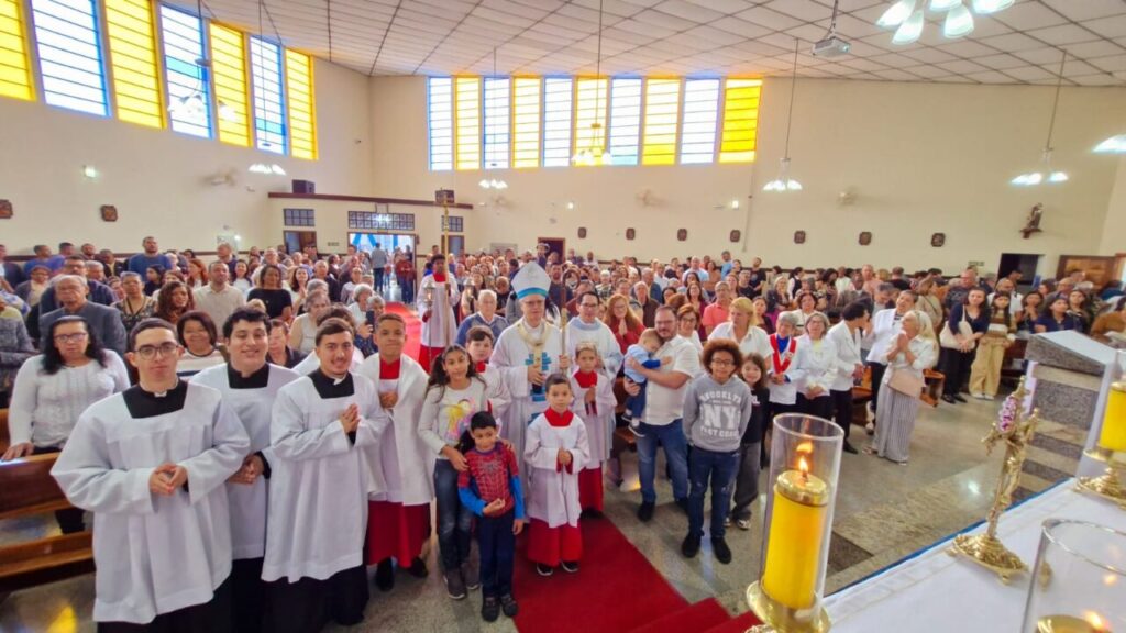 Em paróquia de Moema, Nossa Senhora é recordada em seus muitos títulos - Jornal O São Paulo