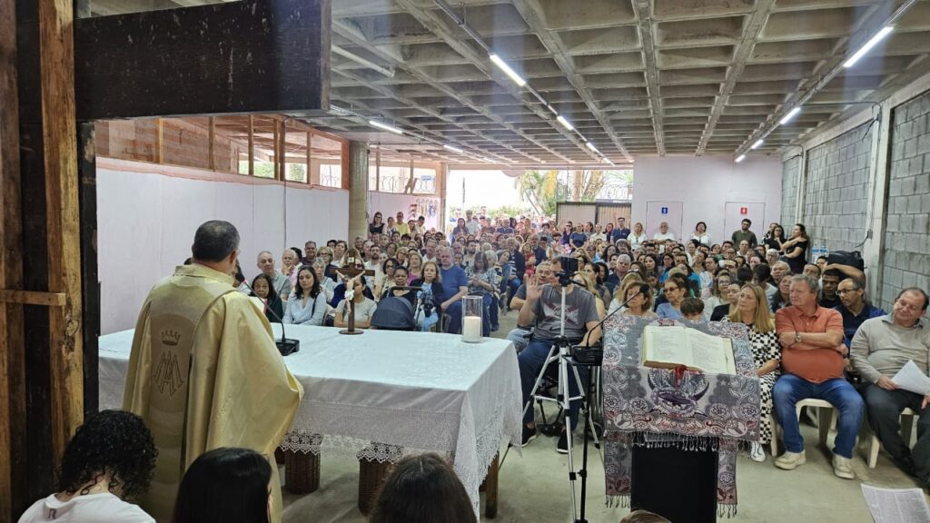 Em paróquia de Moema, Nossa Senhora é recordada em seus muitos títulos - Jornal O São Paulo