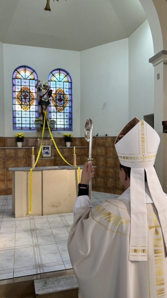 Na festa do padroeiro da Paróquia São Miguel Arcanjo, fiéis se despedem do antigo templo - Jornal O São Paulo