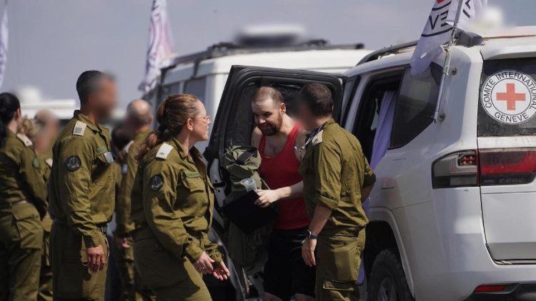 Gaza: libertados 20 reféns israelenses e assinatura de paz no Egito - Jornal O São Paulo