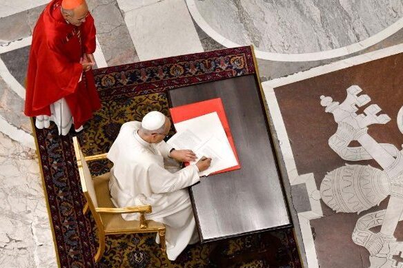 Papa aos universitários: saciar a fome de verdade e de sentido é uma tarefa necessária - Jornal O São Paulo