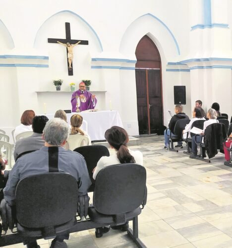 Sé: Dom Rogério e padres presidem missas em cemitérios no ‘Dia de Finados’ - Jornal O São Paulo