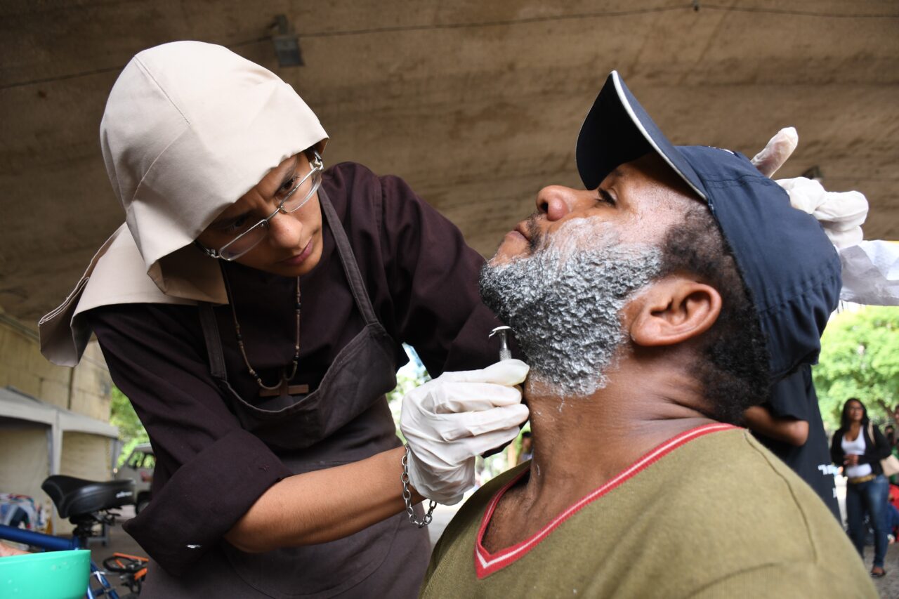 Dia Mundial dos Pobres: na Arquidiocese, programação inclui peregrinação jubilar e ações caritativas - Jornal O São Paulo