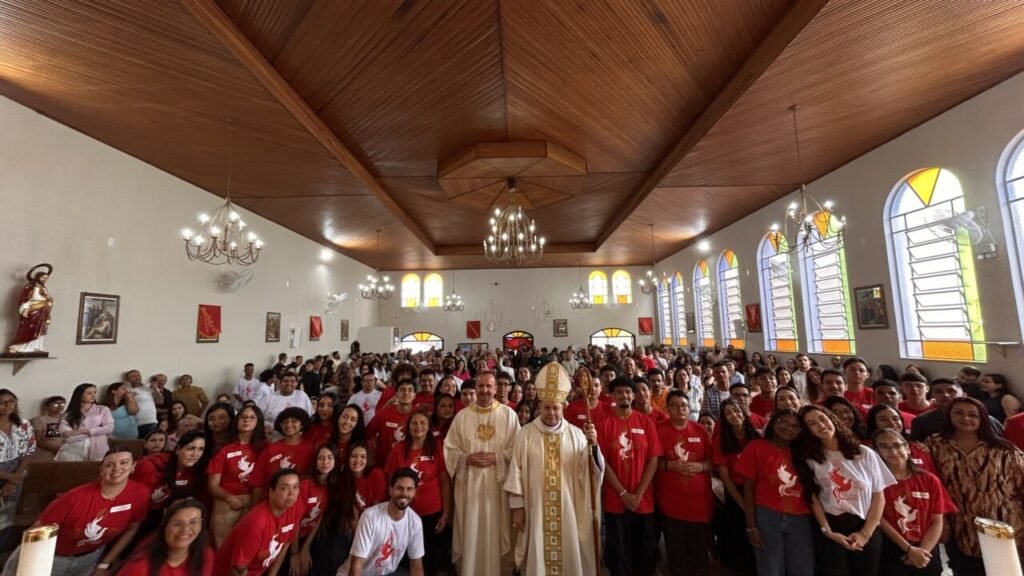 Dom Cícero exorta ministros extraordinários da Sagrada Comunhão a levarem Cristo aos que sofrem - Jornal O São Paulo