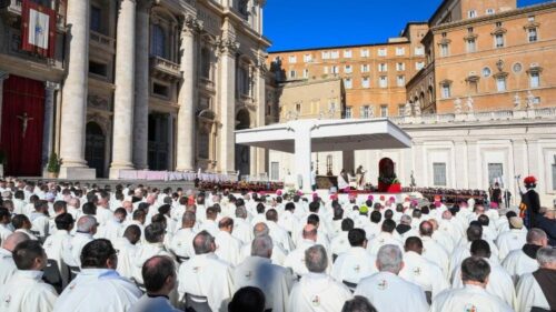 Papa: ‘Em Cristo, nos tornamos cantores da graça’ - Jornal O São Paulo
