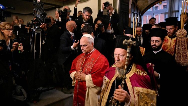 Doxologia: Papa Leão XIV e Patriarca Bartolomeu I rezam pela unidade cristã - Jornal O São Paulo