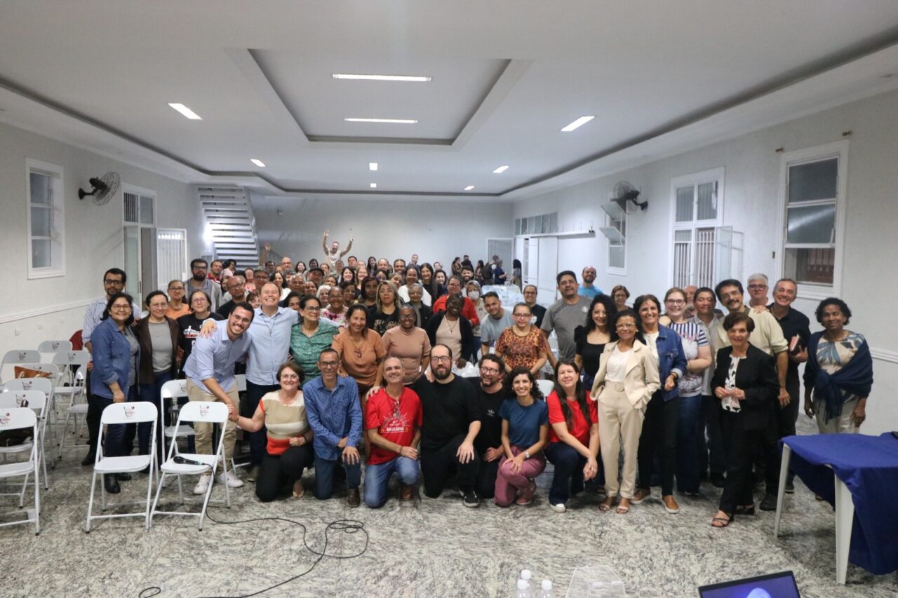 Cardeal Scherer participa da assembleia geral ordinária da RCC arquidiocesana - Jornal O São Paulo