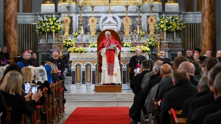 Papa à comunidade católica na Turquia: ‘A lógica da pequenez é a verdadeira força da Igreja’ - Jornal O São Paulo