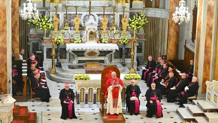 Papa à comunidade católica na Turquia: ‘A lógica da pequenez é a verdadeira força da Igreja’ - Jornal O São Paulo