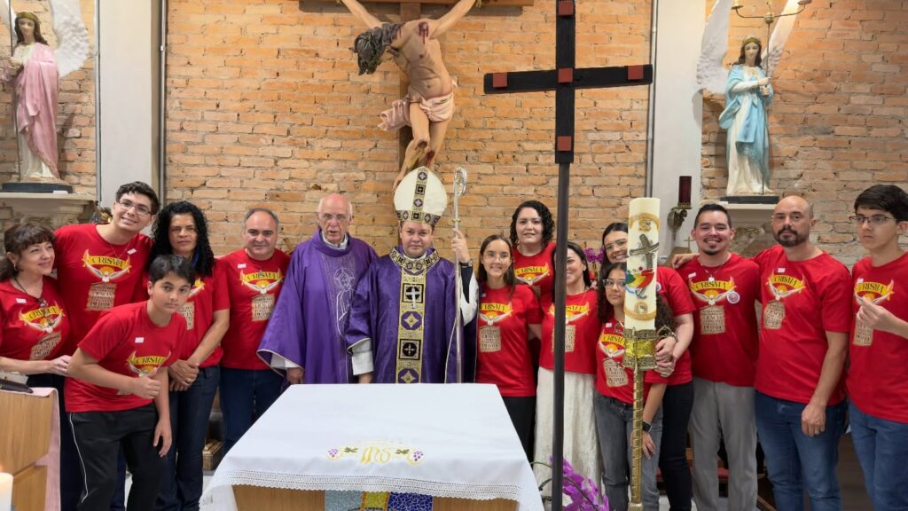 Dom Cícero crisma 168 jovens em 4 paróquias da Região Belém - Jornal O São Paulo