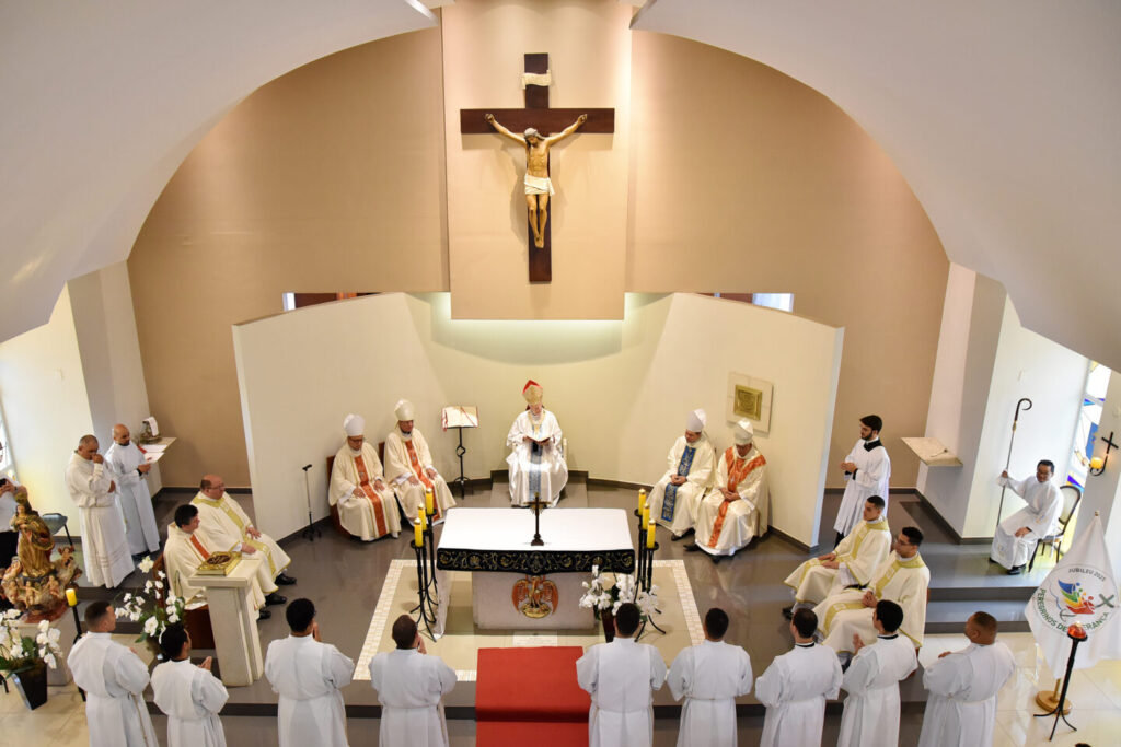 9 seminaristas são admitidos por Dom Odilo como candidatos às ordens sacras - Jornal O São Paulo