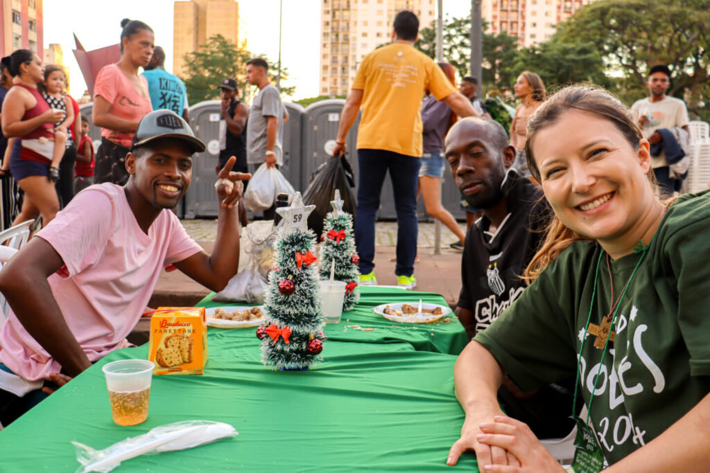 Na Missão Thalita Kum, Aliança de Misericórdia leva cores e acolhimento às pessoas em situação de vulnerabilidade social - Jornal O São Paulo