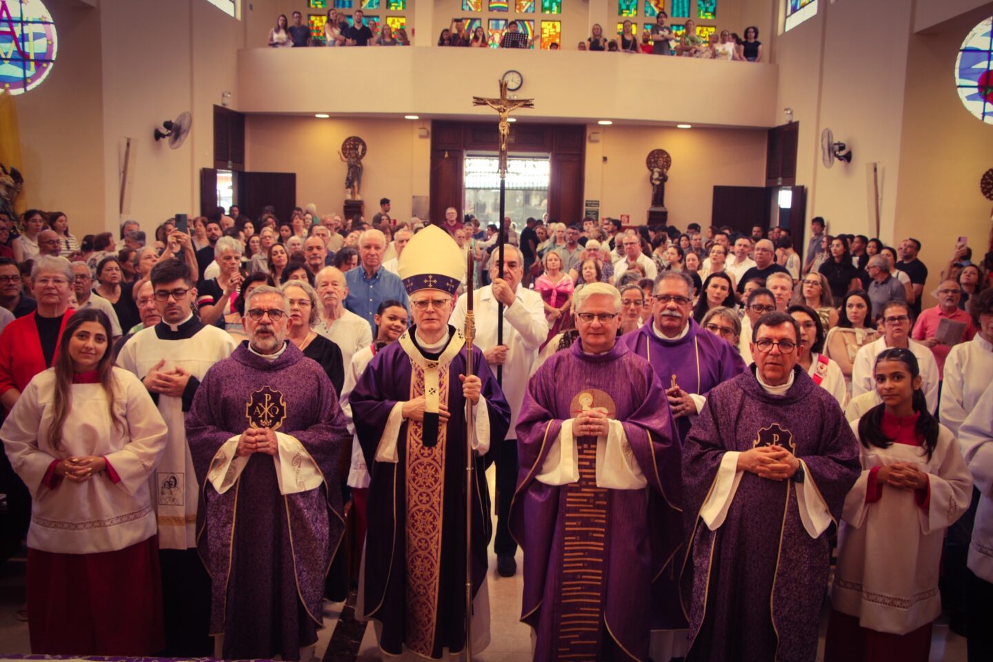 Padre Osvaldo Bisewski completa 25 anos de sacerdócio em missa com Dom Odilo - Jornal O São Paulo