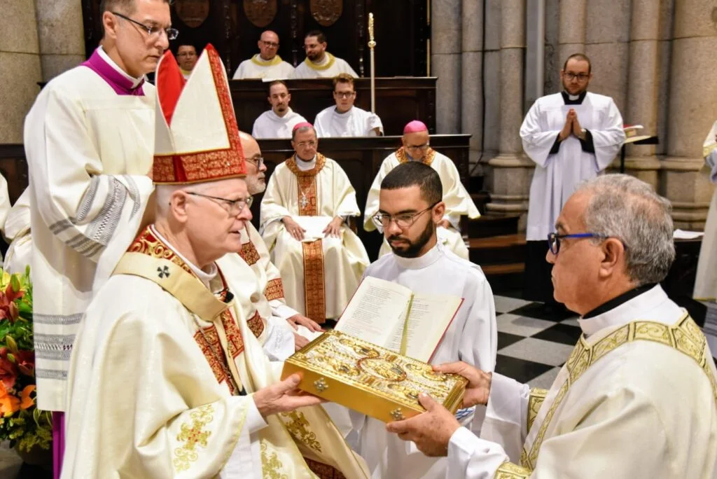 Dom Odilo ordena 7 diáconos: servidores da Palavra, do altar e da caridade - Jornal O São Paulo