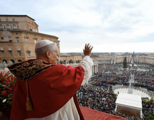 Leão XIV na Urbe et Orbi: no caminho da paz, colocar-se no lugar de quem sofre - Jornal O São Paulo