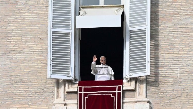 No primeiro Angelus de 2026, Leão XIV exorta à paz entre as nações e nas famílias - Jornal O São Paulo