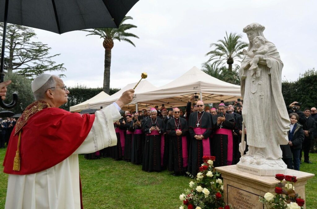 Nos Jardins Vaticanos, Papa inaugura mosaico mariano e imagem de Santa Rosa de Lima - Jornal O São Paulo