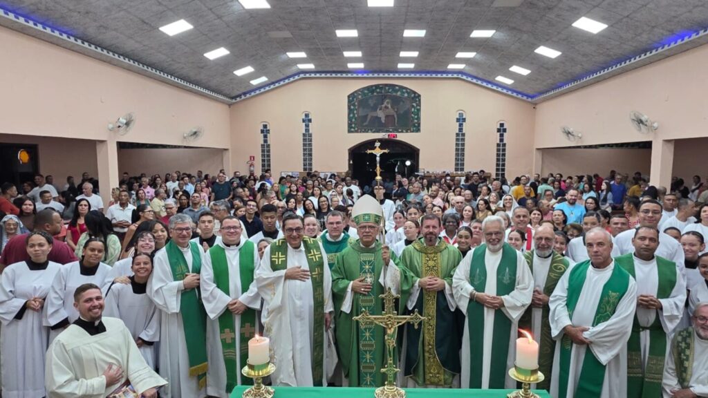 Padre Walter Merlugo Júnior toma posse como Pároco da Paróquia Nossa Senhora das Dores - Jornal O São Paulo