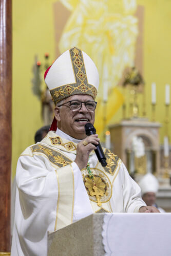 Dom Carlos Silva celebra 5 anos de episcopado