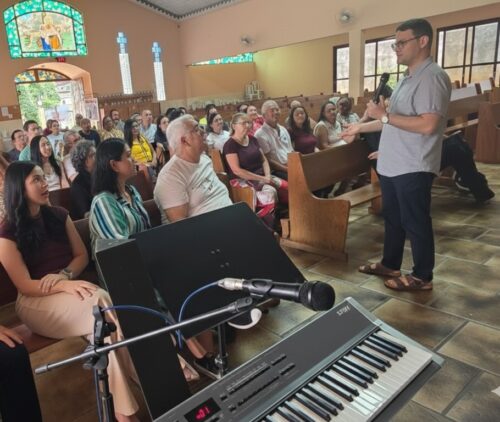 Decanato Santa Isabel e São Zacarias realiza formação sobre música e liturgia