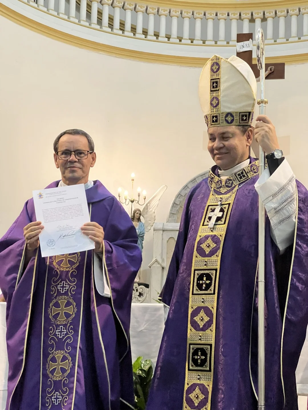 Dom Cícero dá posse a novos padres em paróquias da Região Belém - Jornal O São Paulo