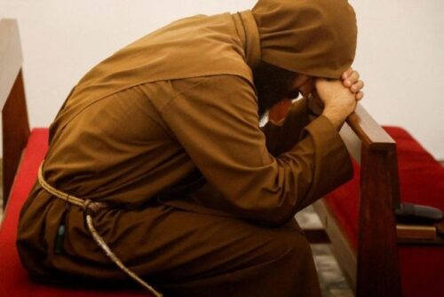 Iraque: cristãos temem instabilidade regional, que pode reacender a ameaça do Estado Islâmico - Jornal O São Paulo