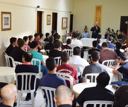 Em encontro com seminaristas, Dom Odilo destaca que o seminário é ‘escola do Evangelho’