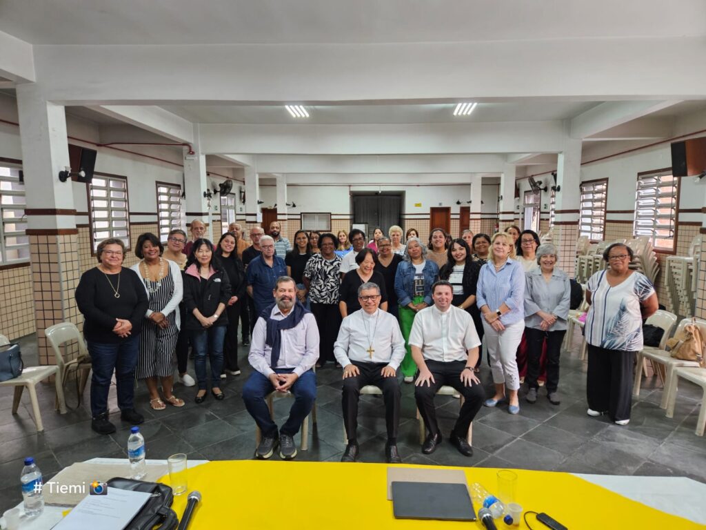 Dom Edilson participa de encontros formativos e preside missas na Região Lapa - Jornal O São Paulo