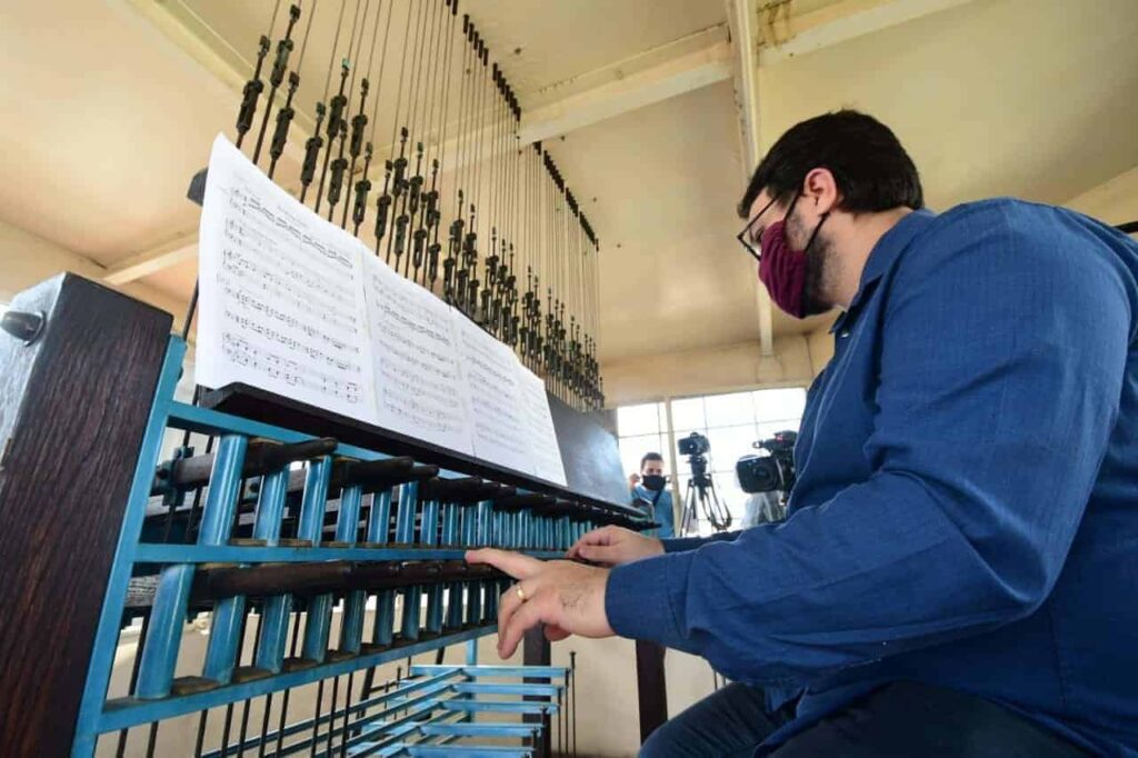 Sinos da Catedral da Sé ressoam em homenagem às vítimas da COVID-19 - Jornal O São Paulo