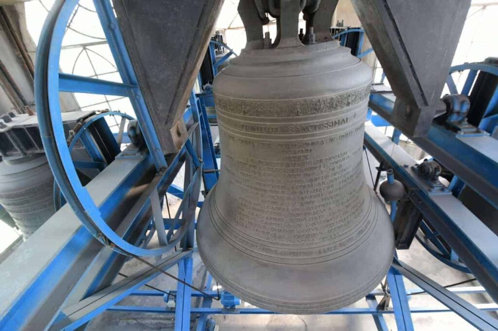 Sinos da Catedral da Sé ressoam em homenagem às vítimas da COVID-19 - Jornal O São Paulo
