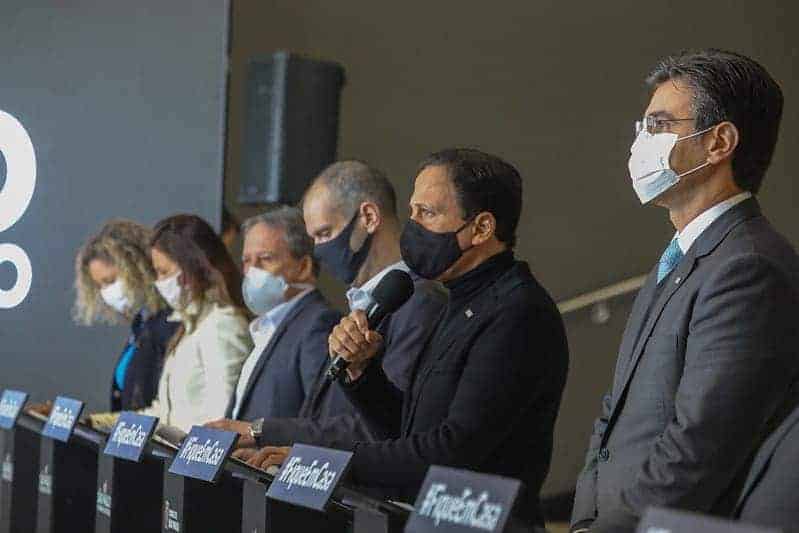 Doria anuncia flexibilização gradual da quarentena em São Paulo