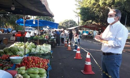 Na hora de ir à feira - Jornal O São Paulo