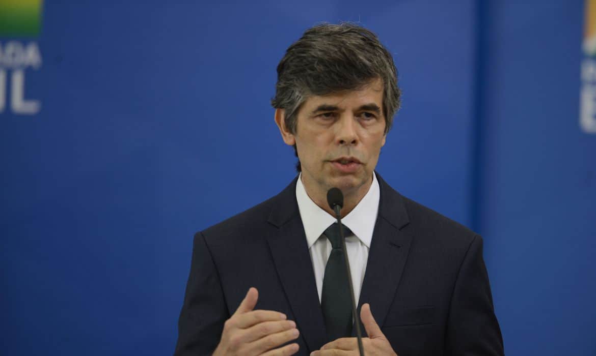 Nelson Teich pede demissão do Ministério - Jornal O São Paulo