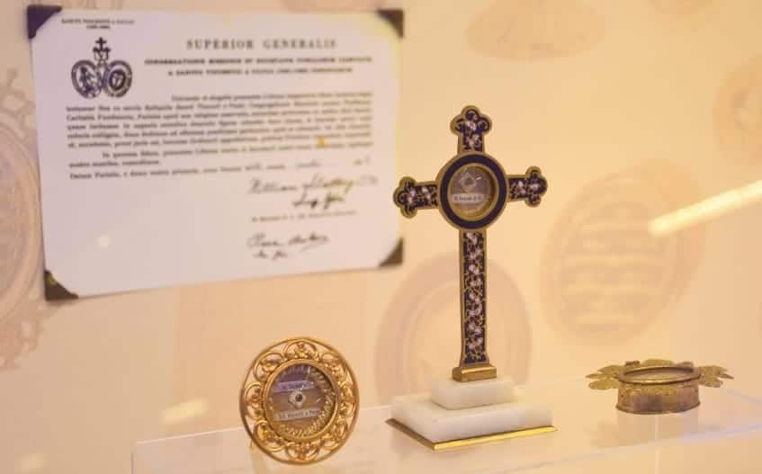 O canal da graça de Deus presente nas relíquias - Jornal O São Paulo