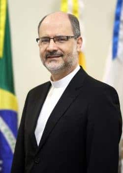 Como evitar as fake news sem colocar em risco a liberdade de expressão? - Jornal O São Paulo