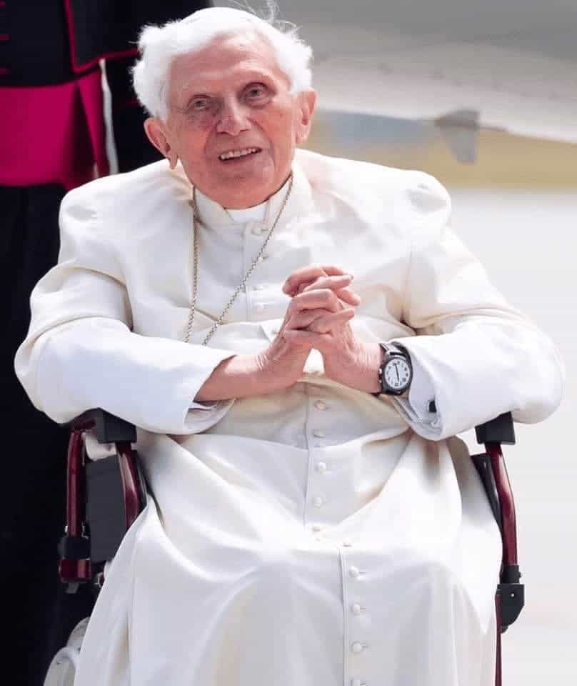 Bento XVI retorna ao Vaticano - Jornal O São Paulo
