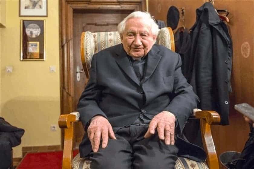Morre Monsenhor Georg Ratzinger, irmão de Bento XVI - Jornal O São Paulo