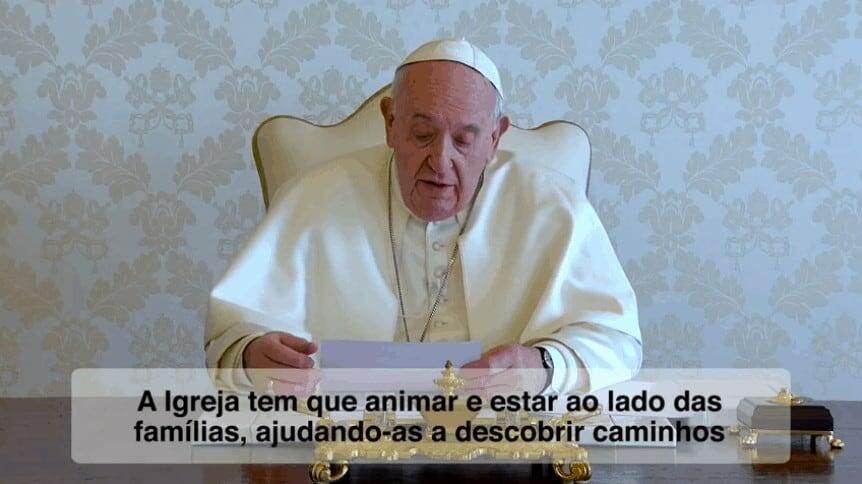 Papa Francisco: ‘a família deve ser protegida’ - Jornal O São Paulo