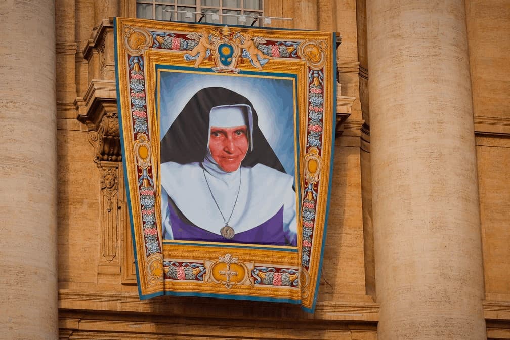 Santa Dulce: testemunha da caridade e do amor aos pobres - Jornal O São Paulo