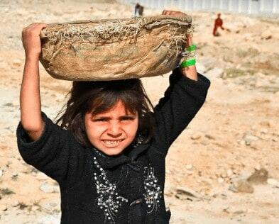 Crianças e adolescentes estão sujeitos a constantes violações de direitos no Brasil - Jornal O São Paulo