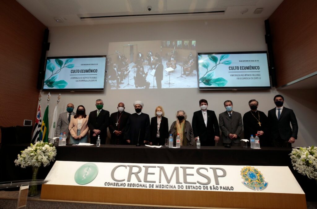 Em ato inter-religioso, Cremesp homenageia médicos vitimados pela COVID-19 - Jornal O São Paulo