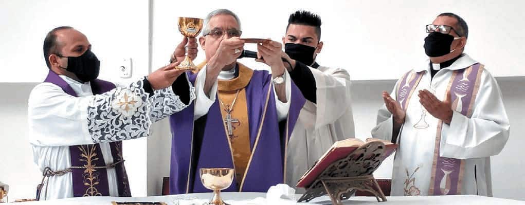 Dom Devair preside missa no Cemitério Gethsêmani Anhanguera - Jornal O São Paulo