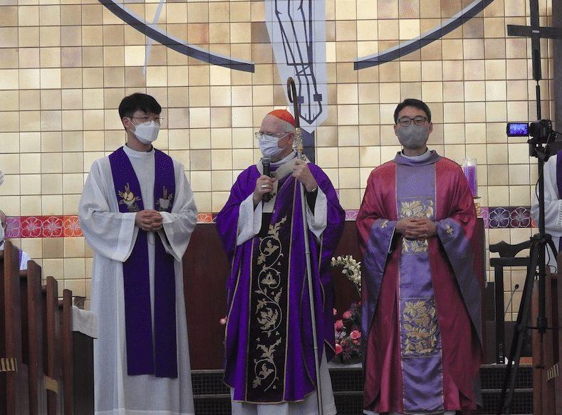 Cardeal Scherer dá posse ao novo Pároco da Paróquia Pessoal Coreana - Jornal O São Paulo