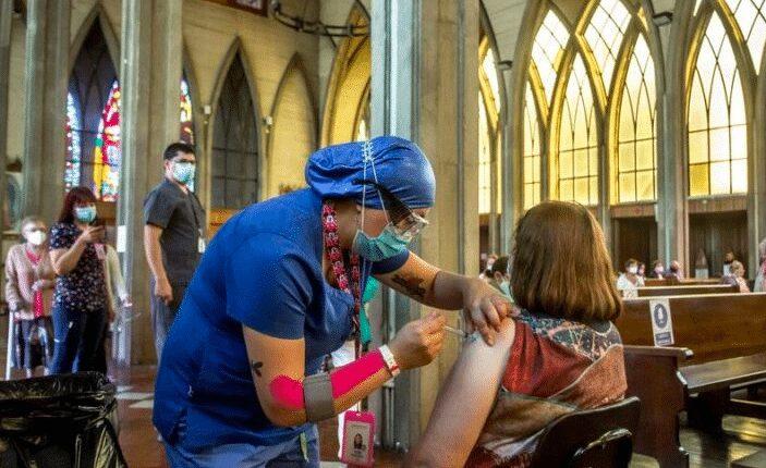 No Chile, dioceses permitem que templos sejam postos de vacinação contra a COVID-19 - Jornal O São Paulo